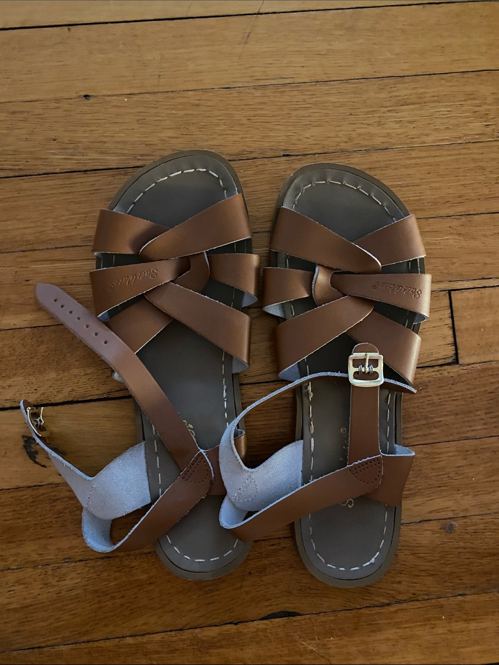 Salt Water Women’s Tan Strappy Buckle Sandals. Can go in the sea.